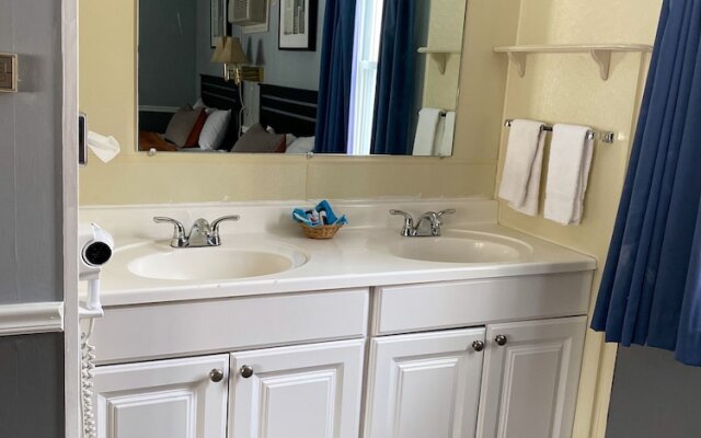 Travelodge By Wyndham Lincoln Near White Mountain