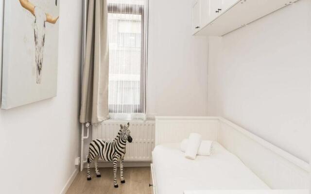 Apartment in Brussels, Degroux by Homenhancement SA