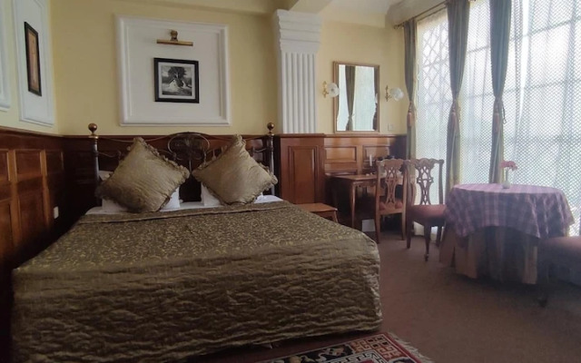 The New Castle Hotel