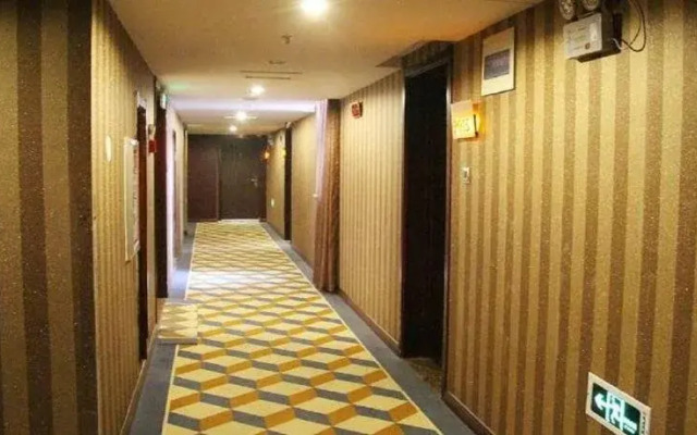 JUN Hotels Henan Zhengzhou Zhongmou County Wanbang Market