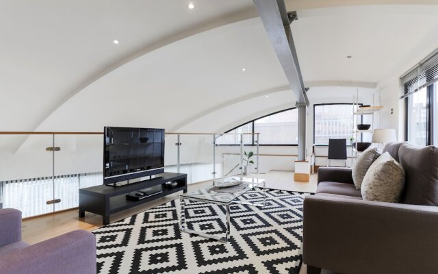 Monument by Excel Apartments