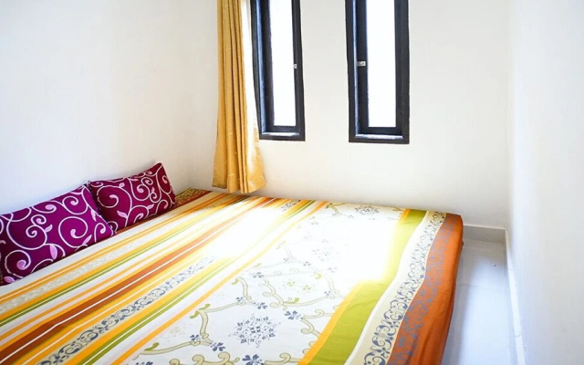 Villa Cahaya By Ruang Nyaman – Guest Rooms – Gunungsari