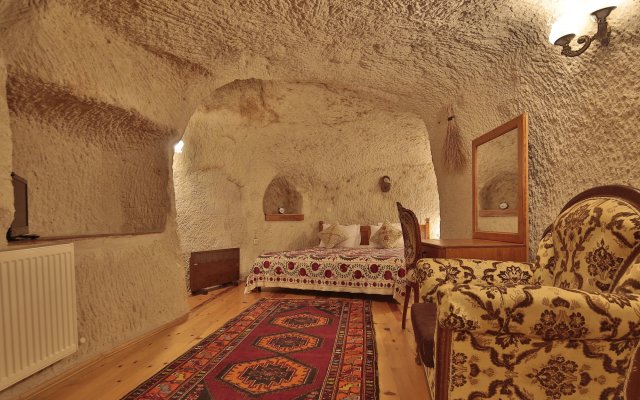 Amber Cave Suites