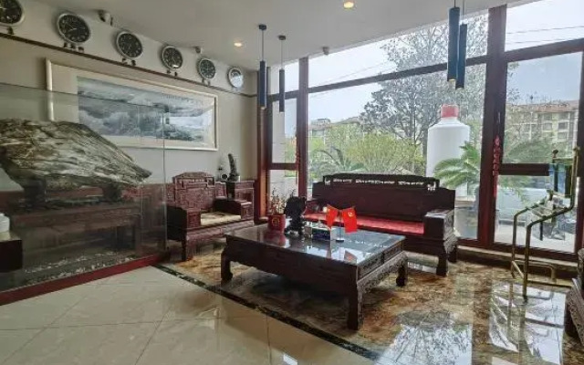 Chonpines Hetel (Qingdao Jimo Hetel)