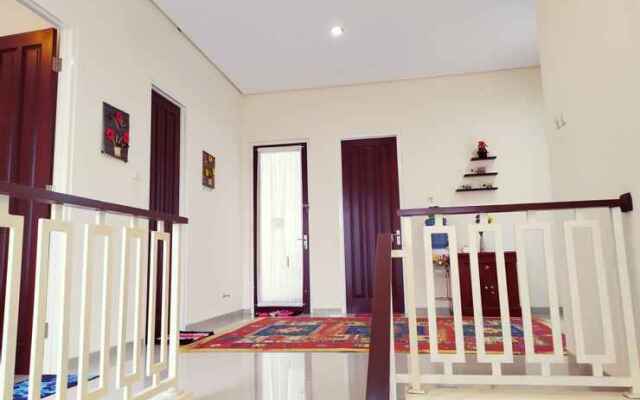 Full House 4 Bedroom at Azka Homestay 2