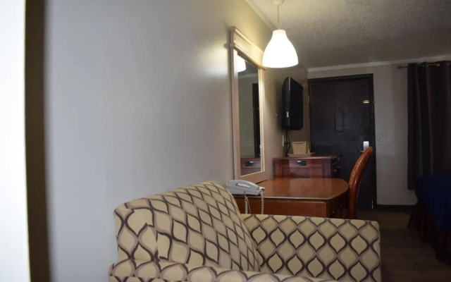 Knights Inn Farmington Hill