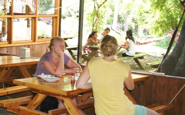 Camlik Pansiyon - Adults Only (16+)