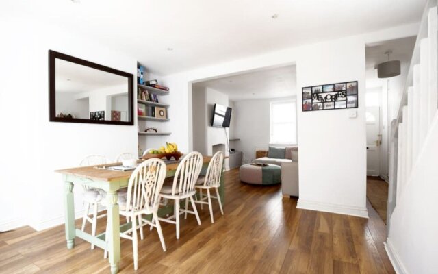Modern, Chic 2BR Townhouse in Central Oxford