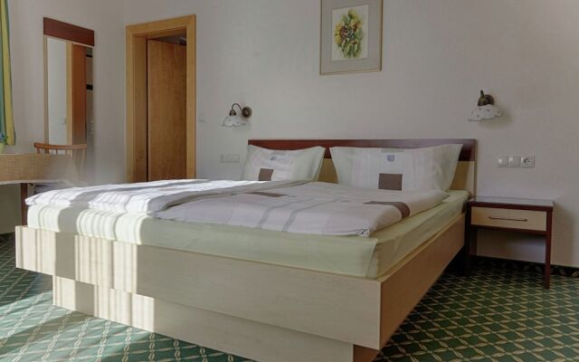 Spacious Apartment in Aschau im Zillertal With Balcony