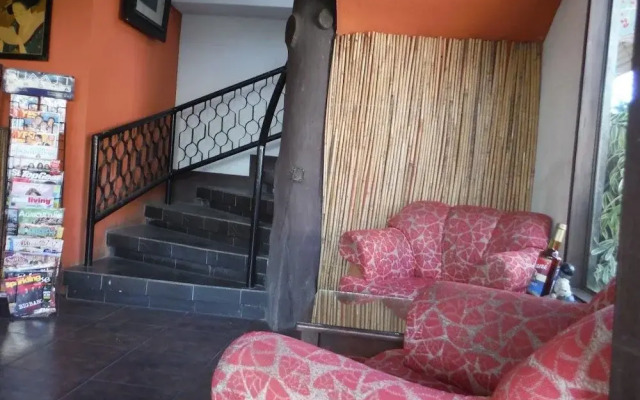 Antonios Pension House