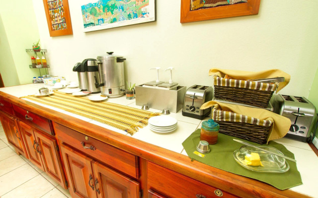 Hotel Las Colinas