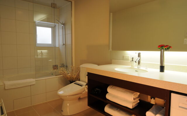 Furano Fresh Powder Apartments and Chalet