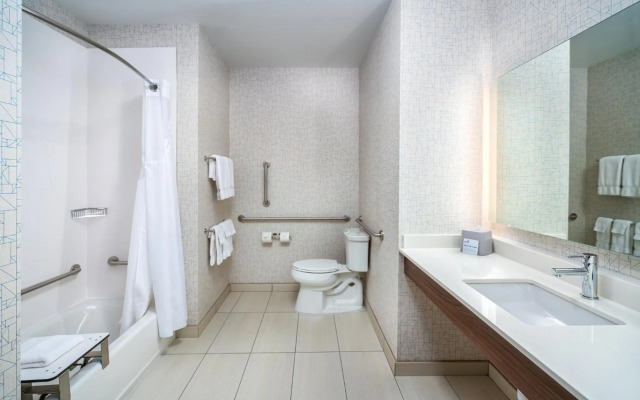 Holiday Inn Express & Suites Brandon by IHG