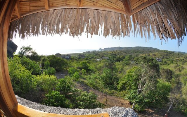 Azuluna Eco-Lodge