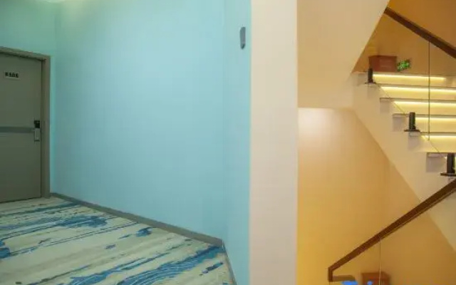 Urban Garden Chain Hotel (Beihai Silver Beach)