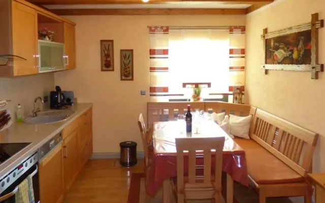 Scenic Apartment With Balcony, Garden, Deckchairs, Barbecue