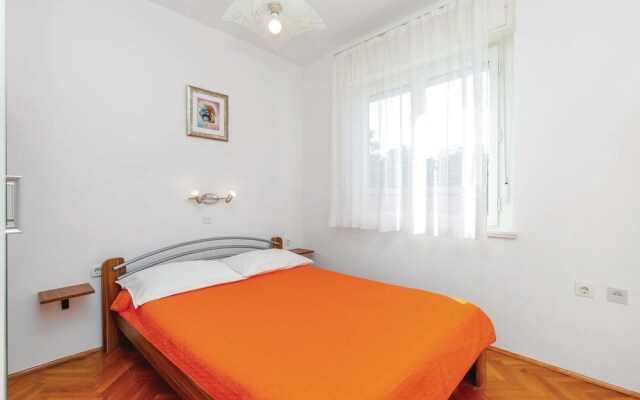 Beautiful Home in Jadranovo With Wifi and 4 Bedrooms