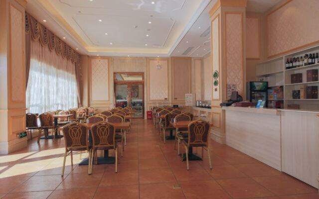 Vienna International Hotel (Shenzhen Longhua Qiankeng Metro Station)