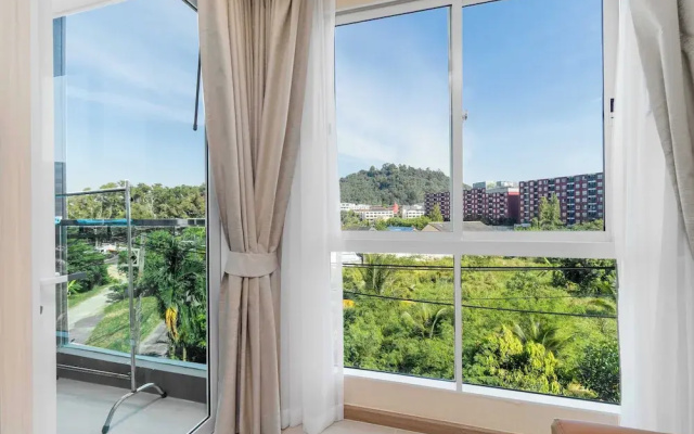 City1BR Condo Pool Gym C261