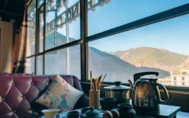 Daocheng Dewang Pingcuo Hotel