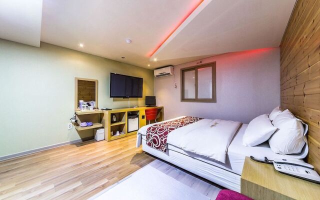 Hotel Queen Suwon