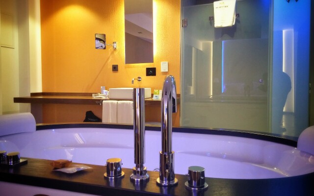 MB Boutique Hotel - Adult Recommended -
