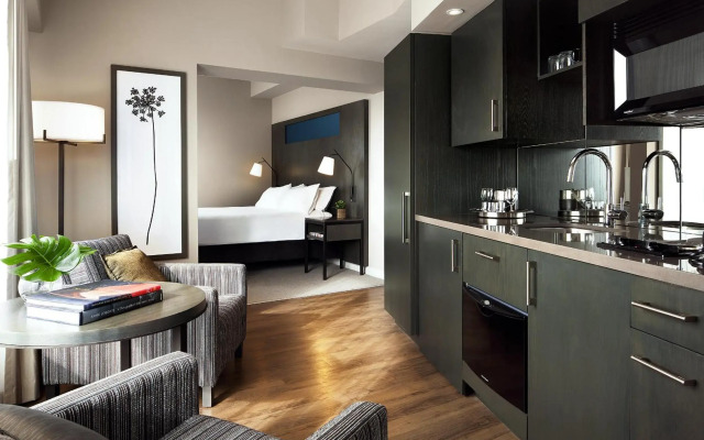 One King West Hotel & Residence