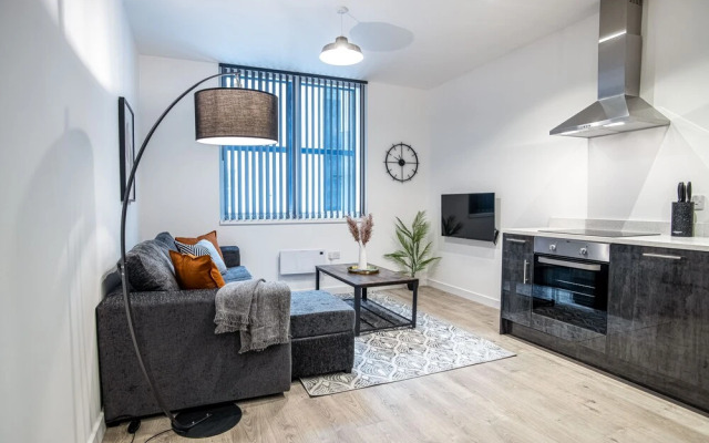 Luxe Apts PBoro Parking-Gym-Cinema