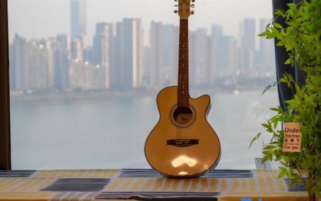 Overlooking Xiangjiang homestay