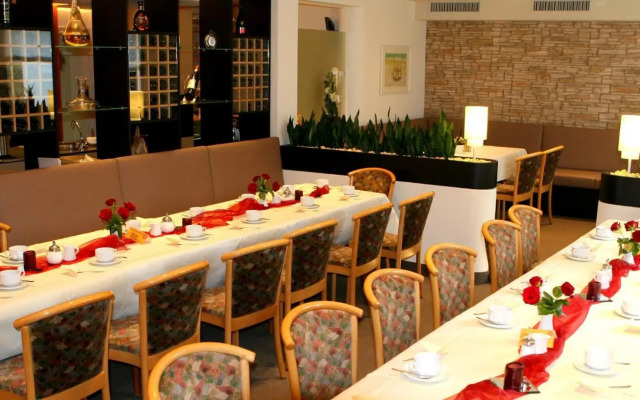 TIPTOP Hotel Hirt