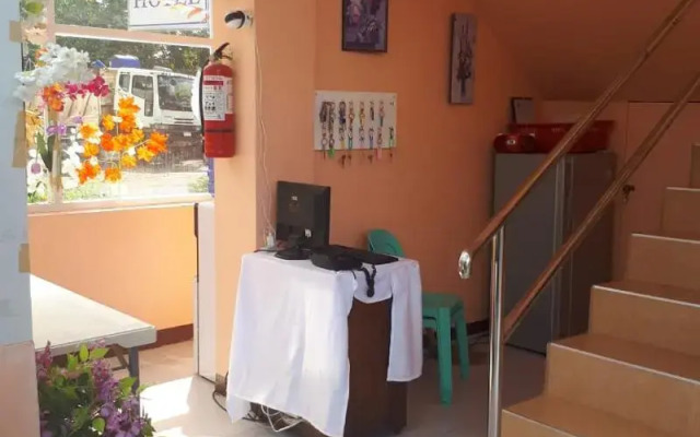 OYO 615 Cvp Hotel (Vaccinated Staff)
