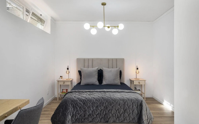 Suburban Serenity Family Home With Pool