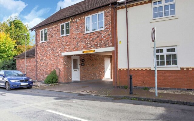 Rustic Holiday Home in Birmingham near Motorcycle Museum