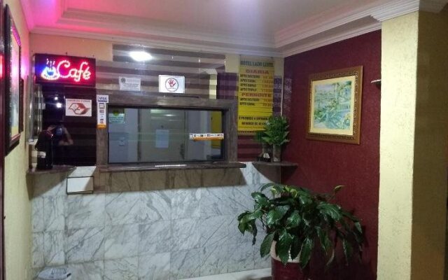 Hotel Lado Leste