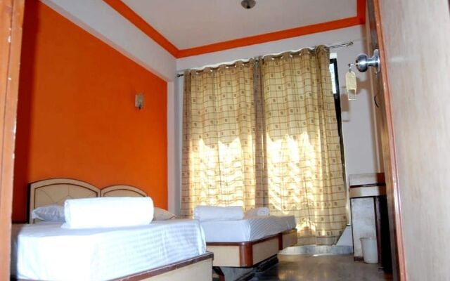 Hotel Indore Palace