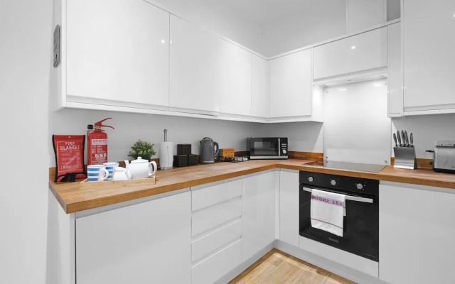 Eastons 1 Bedroom Apt. with Sofa Bed