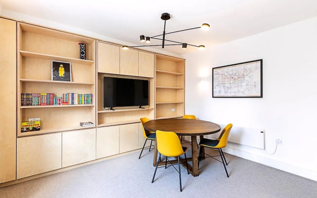 Stylish East London Flat Near Spitalfields Market