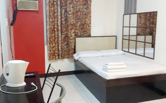 Cosmo Hotel Espana Near Ust
