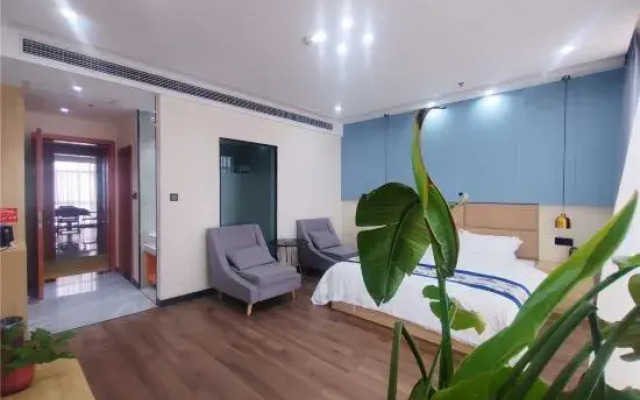 Yafeng Hotel (Xinyang Libao Square Wanxiangcheng Branch)