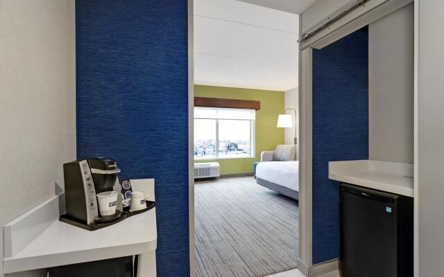 Holiday Inn Express & Suites Collingwood, an IHG Hotel