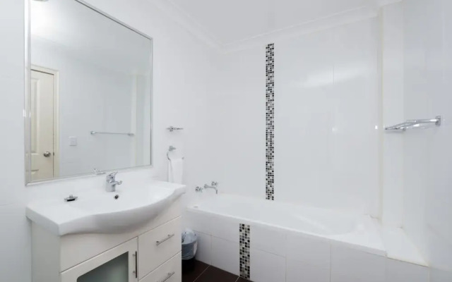 Parkside Apartments
