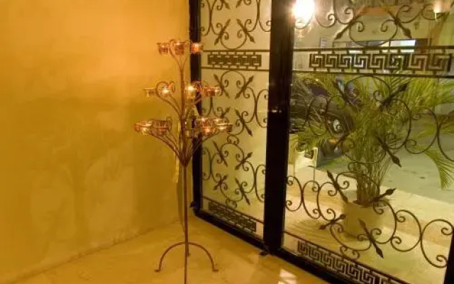 Paralio rooms