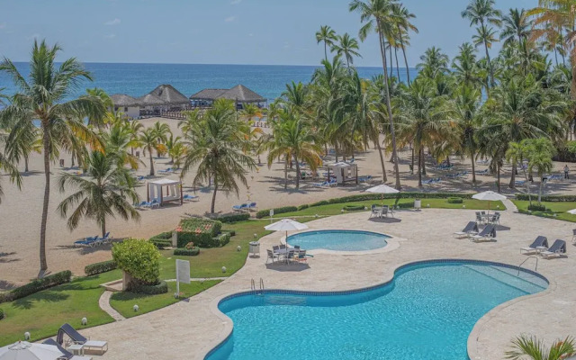 Beachfront Condo in Juan Dolio Sleeps 6