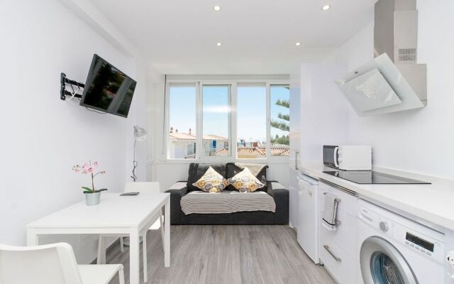 Cool and White Apartment Torrecilla Playa