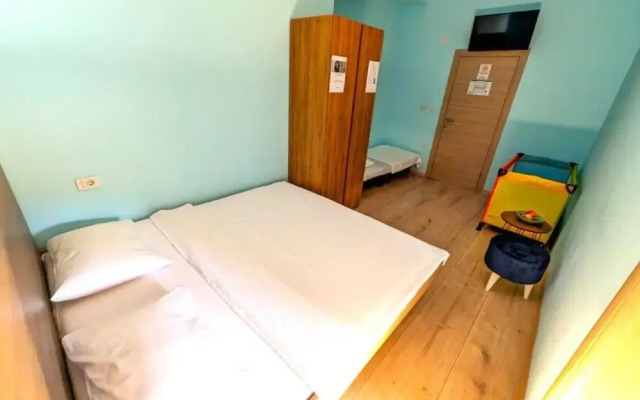 Easy Apartments