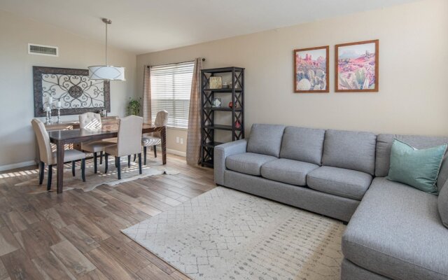 4BR Home N. Scottsdale by WanderJaunt