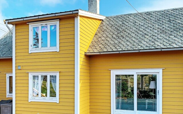 6 Person Holiday Home in Austrheim