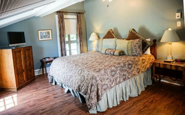 New World Inn - Downtown Pensacola