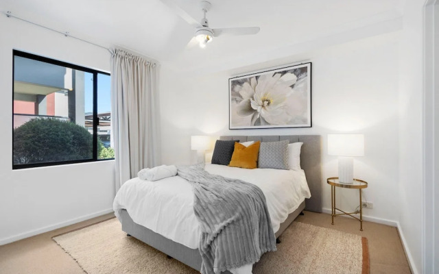 Perfect Location 2BR 1bth - Beckenham