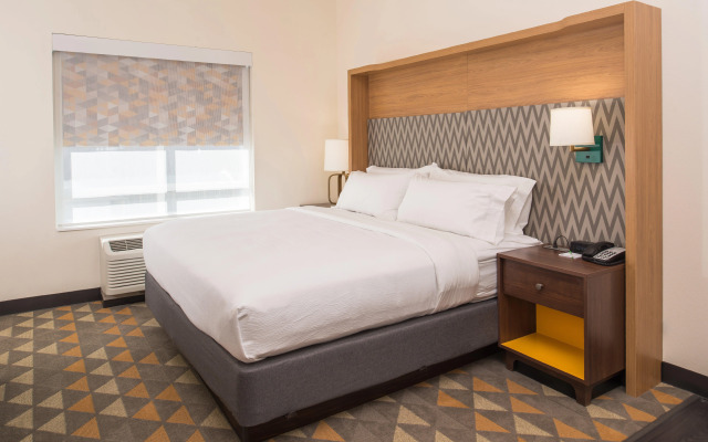 Holiday Inn Joplin by IHG